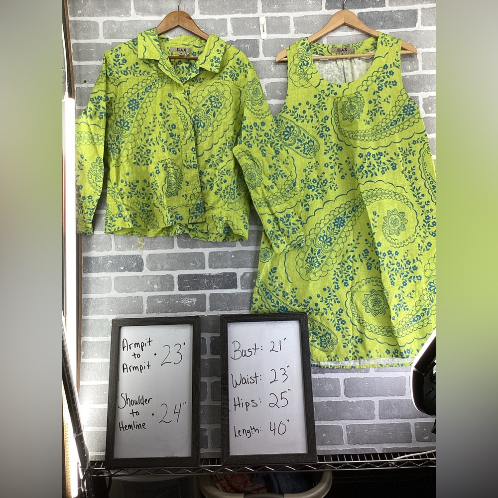 Flax Green and Blue Floral Midi Dress with matching‎ button up top size medium